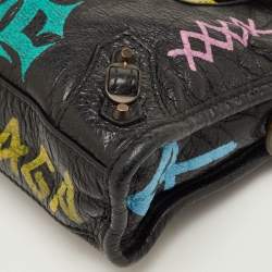 مملوكة مسبقًا Balenciaga Nano Classic City Black Leather Graffiti Print Crossbody Bag