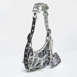Pre Owned Balenciaga Graffiti Le Cagole XS White Leather Shoulder Bag