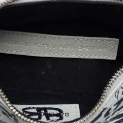 Pre Owned Balenciaga Graffiti Le Cagole XS White Leather Shoulder Bag