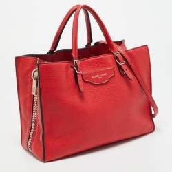 مملوكة مسبقًا حقيبة بالنسياغا بابييه A6 جلد أحمر