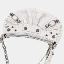 Pre Owned حقيبة الكتف بالنسياجا لو كارجول صغيرة جلد أبيض (695814)