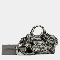 مملوكة مسبقًا Balenciaga White Lambskin Motocross Graffiti Neo Cagole XS