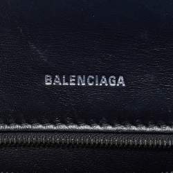 مملوكة مسبقًا حقيبة بالنسياغا أورغلاس جلد تمساح أسود صغيرة بيد علوية