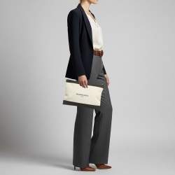 Pre Owned حقيبة كلتش بالنسياغا بحري بيج/أسود قماش وجلد نوبيوك