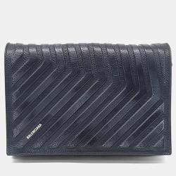 Pre Owned حقيبة كتف قلاب سيارة جلد أسود بالنسياغا