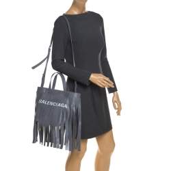 Pre Owned حقيبة يد بلنسياغا شراشيب لوندري كاباس جلد رمادية XS