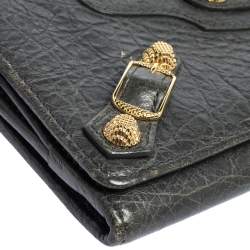 Pre Owned محفظة بالنسياغا ميتاليك إيدج كونتينيننتال قلاب جلد مشقق رصاصي