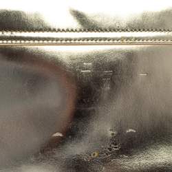 Pre Owned حقيبة كلتش بالنسياغا قلاب معدن قفل دوار جلد ذهبي ميتالك