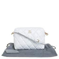 Pre Owned حقيبة كروس با لنسياغا بي كاميرا جلد أبيض مبطن