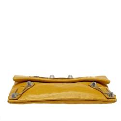 Pre Owned حقيبة كلتش بالنسياغا موتوكروس غيانت 21 مظروف جلد أصفر