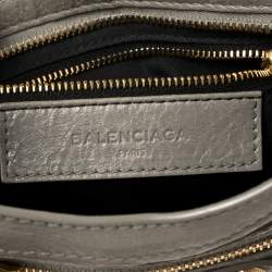 مملوكة مسبقًا Balenciaga Grey Leather Mini Classic City Tote