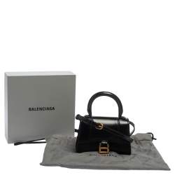 مملوكة مسبقًا Balenciaga Black Leather Nano Hourglass Top Handle Bag