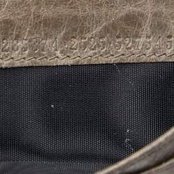 مملوكة مسبقًا Balenciaga Galet Leather City Bifold Wallet