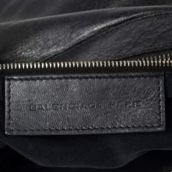 مملوكة مسبقًا Balenciaga Black Leather GSH Flat Wristlet Clutch