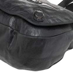 Pre Owned Balenciaga Black Leather Classic Arena Folk Messenger Bag