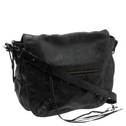 Pre Owned Balenciaga Black Leather Classic Arena Folk Messenger Bag