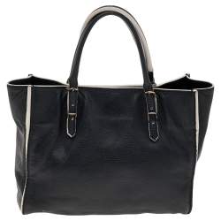 Pre Owned حقيبة يد بالنسياغا ماغنت بابييه A4 أبيض/ أسود