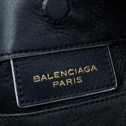 Pre Owned حقيبة يد بالنسياغا ماغنت بابييه A4 أبيض/ أسود