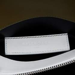 مملوكة مسبقًا حقيبة بيد علوية بالنسياغا لو ديكسكارتابل جلد ثعبان وجلد أبيض/أخضر 