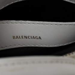 Pre Owned حقيبة ساتشل بالنسياغا فيل شعار ماركة جلد أبيض إكس إكس سمول