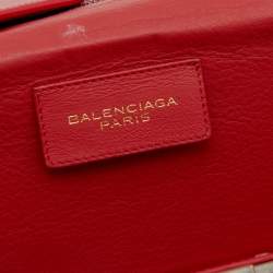 مملوكة مسبقًا Balenciaga Red Leather Papier Wand Long Clutch