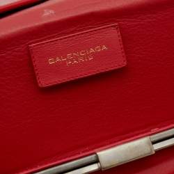 مملوكة مسبقًا Balenciaga Red Leather Papier Wand Long Clutch