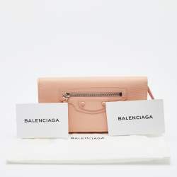 مملوكة مسبقًا Balenciaga Peach Leather Classic Continental Wallet