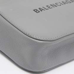 Pre Owned Balenciaga Grey Leather Logo XS Everyday Camera Bag