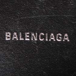 Pre Owned Balenciaga Grey Leather Logo XS Everyday Camera Bag