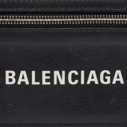 Pre Owned Balenciaga Black Leather Zip Card Holder