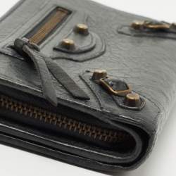 مملوكة مسبقًا Balenciaga Dark Green Leather French Flap Wallet