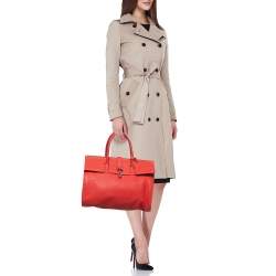 مملوكة مسبقًا Balenciaga Red Leather Tube Clasp Satchel