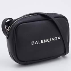 Pre Owned Balenciaga Black Leather Everyday Camera Bag