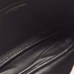 مملوكة مسبقًا Balenciaga Black Leather Everyday Camera Shoulder Bag