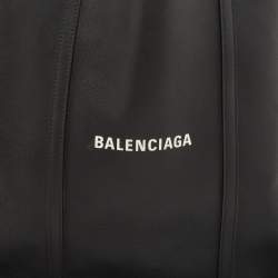 Pre Owned Balenciaga Black Leather Everyday Shopper Tote