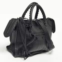 Pre Owned حقيبة بالنسياغا ميتاليك إيدج سيتي جلد نقشة التمساح أسود صغيرة