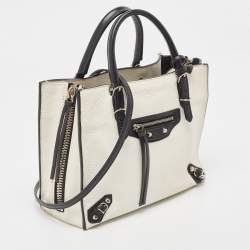 مملوكة مسبقًا Balenciaga White Leather Mini Papier A4 Tote Bag