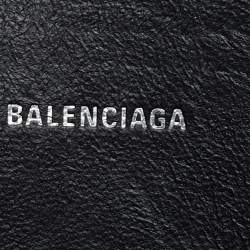 Pre Owned Balenciaga White Croc Embossed Leather Cash Phone Holder Bag