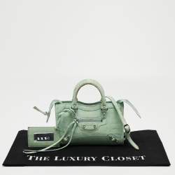 مملوكة مسبقًا Balenciaga Mint Green Croc Embossed Patent Leather Nano Classic City Tote