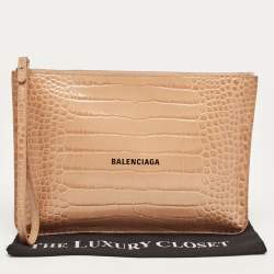 مملوكة مسبقًا Balenciaga Beige Croc Embossed Leather Wristlet Pouch