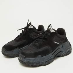 مملوكة مسبقًا حذاء رياضى بالنسياغا منخفض من أعلى تريبل أس جلد سويدى ونايلون أسود مقاس 39