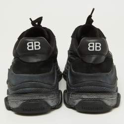 مملوكة مسبقًا حذاء رياضى بالنسياغا منخفض من أعلى تريبل أس جلد سويدى ونايلون أسود مقاس 39