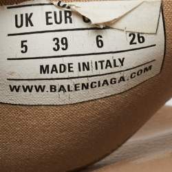 Pre Owned Balenciaga Beige Rubber Logo Pool Slides Size 39