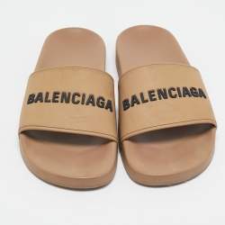 Pre Owned Balenciaga Beige Rubber Logo Pool Slides Size 39