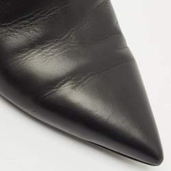 Pre Owned حذاء سلايد بالنسياغا بيستروت جلد أسود مقاس 41