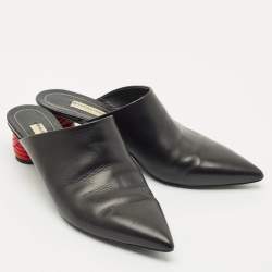 Pre Owned حذاء سلايد بالنسياغا بيستروت جلد أسود مقاس 41