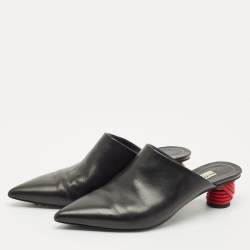 Pre Owned حذاء سلايد بالنسياغا بيستروت جلد أسود مقاس 41