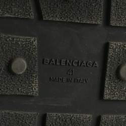 Pre Owned Balenciaga Grey/Silver Mesh And Leather Race Runner Sneakers Size 41