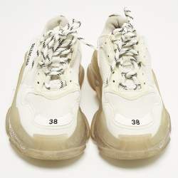 Pre Owned حذاء رياضي بالنسياغا تريبل إس جلد صناعي أسود بشعار في كل مكان مقاس 37