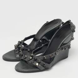 مملوكة مسبقًا Balenciaga Green Leather Arena Studded Strappy Wedge Sandals Size 39